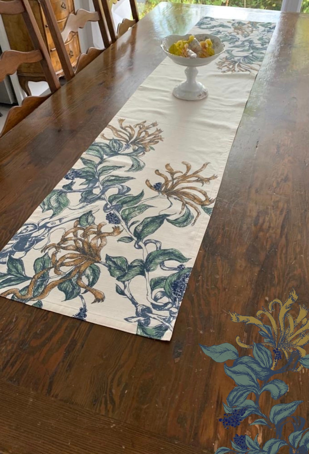 Snip Floral Table Runner